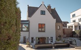 Nieuw app met tuin en terras, gratis parking, aan zee, vlakbij Brugge